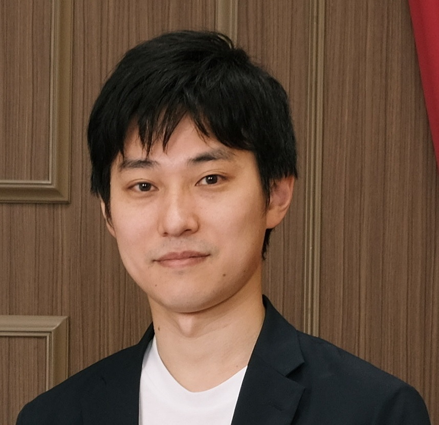 院長　窪田　聰彦